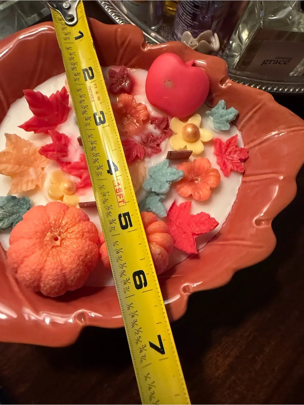 Autumn Leaf Ceramic Dish with Fall Floral Pumpkin Soy Candle Pumpkin Pie 18.5 oz